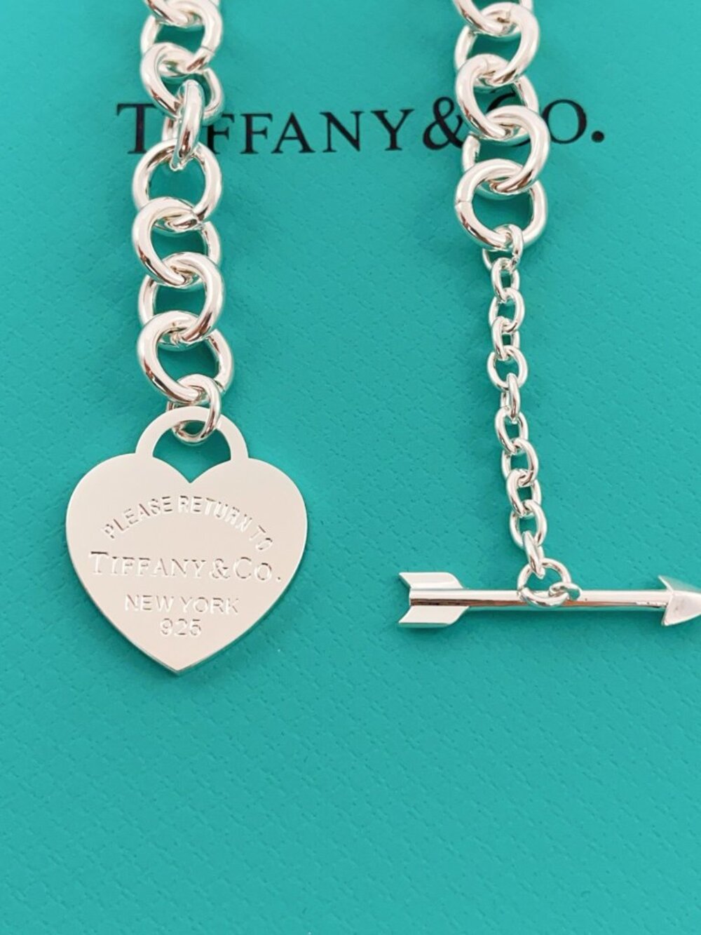 Tiffany Style Silver Smooth Arrow Clasp Necklace - Picture 4 of 6